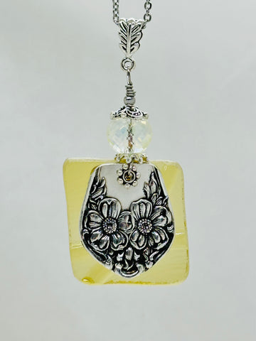 Daisy 1910 and Stained Glass Pendant 1