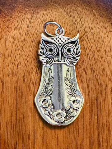 Owl Pendant Tumpet Vine