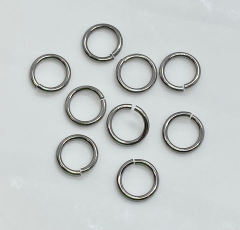 Stainless steel jump ring for a key chain or zipper pull