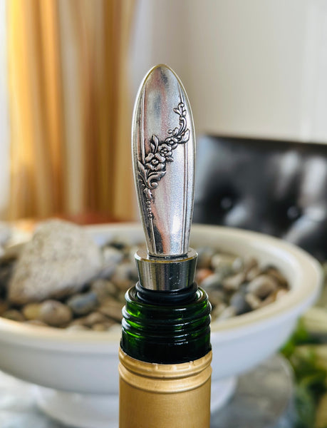Bottle Stopper -  Queen Bess