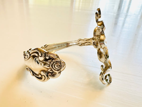 Twisty fork cuff bracelet - Beethoven