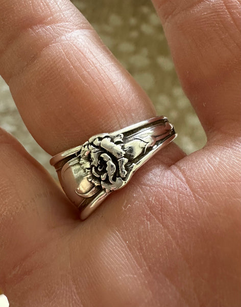 Sterling Silver Wallace "Carnation" spoon ring 1909