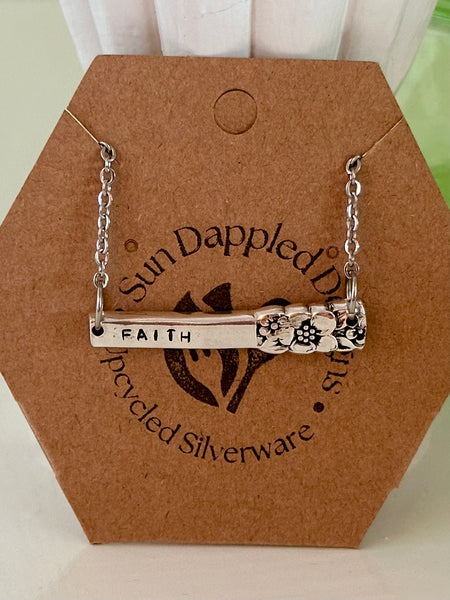 Bar Necklace "faith"