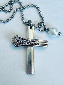 Cross pendant