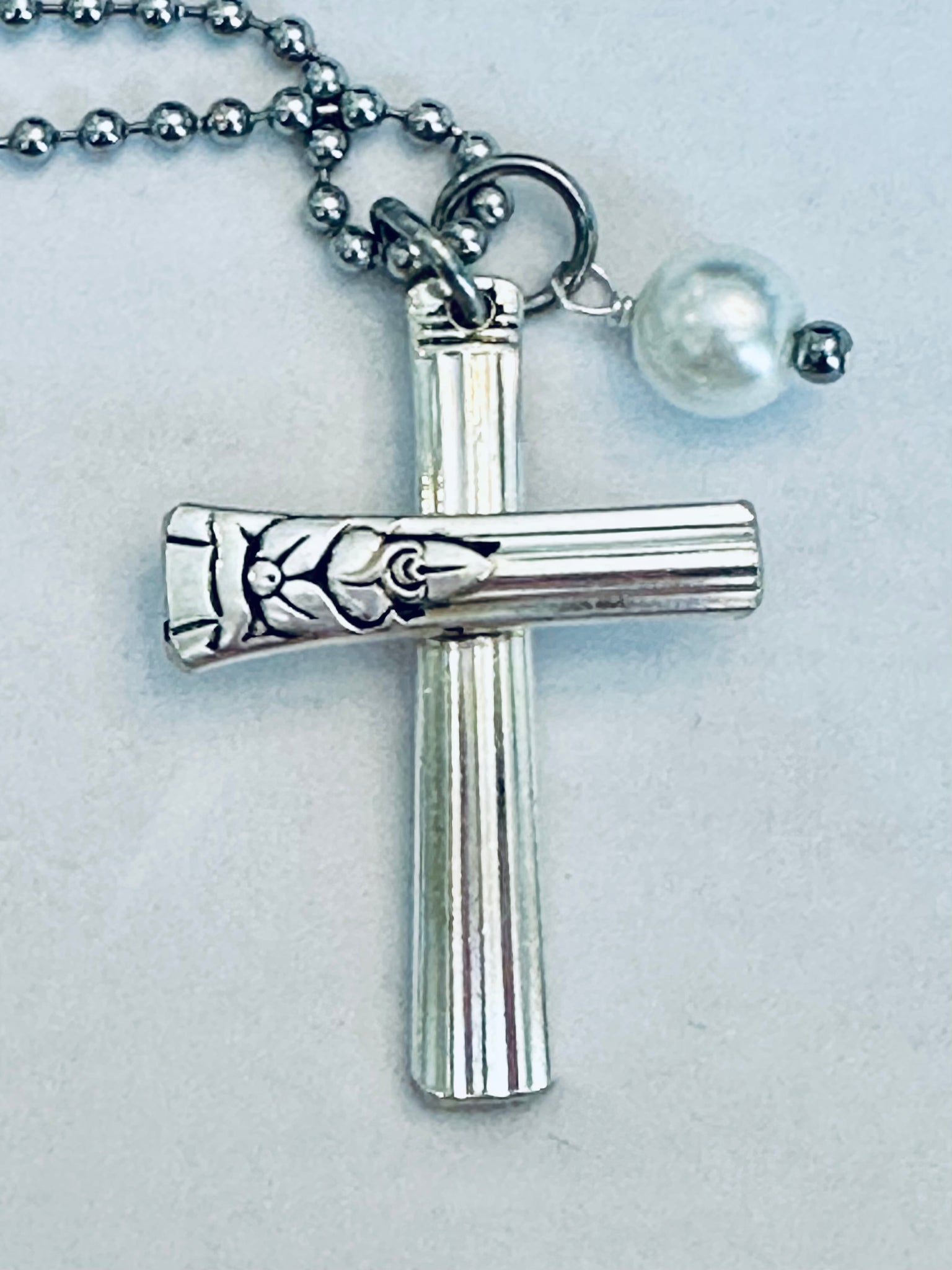 Cross pendant