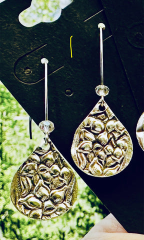 Hollow Knife earrings Narcissus  Anna W.