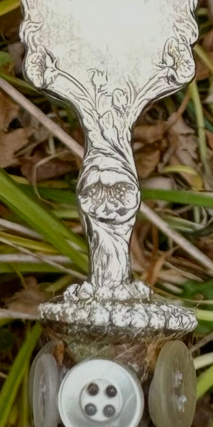 Doorknob photo holder