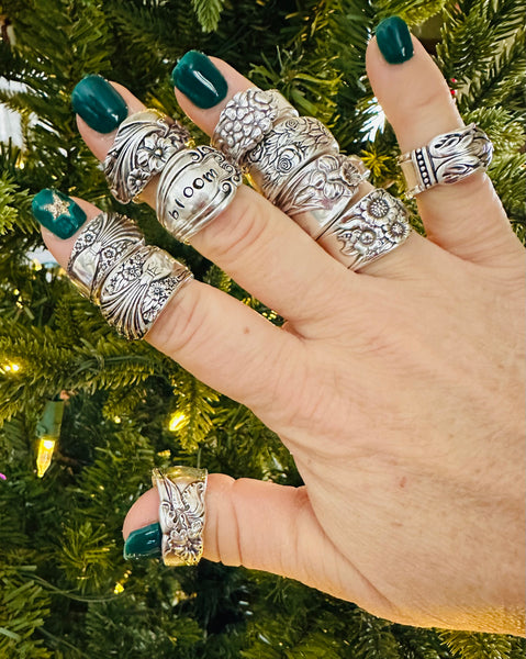 Spoon Ring Moss Rose 1949