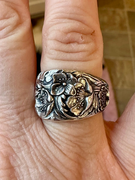 Custom ring - Val  D.