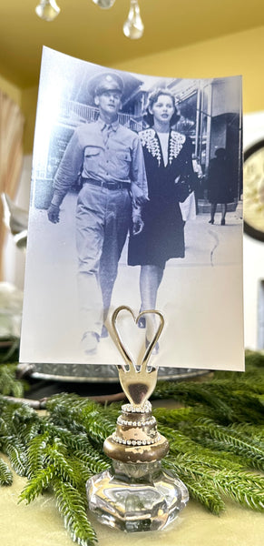 Door knob photo holder